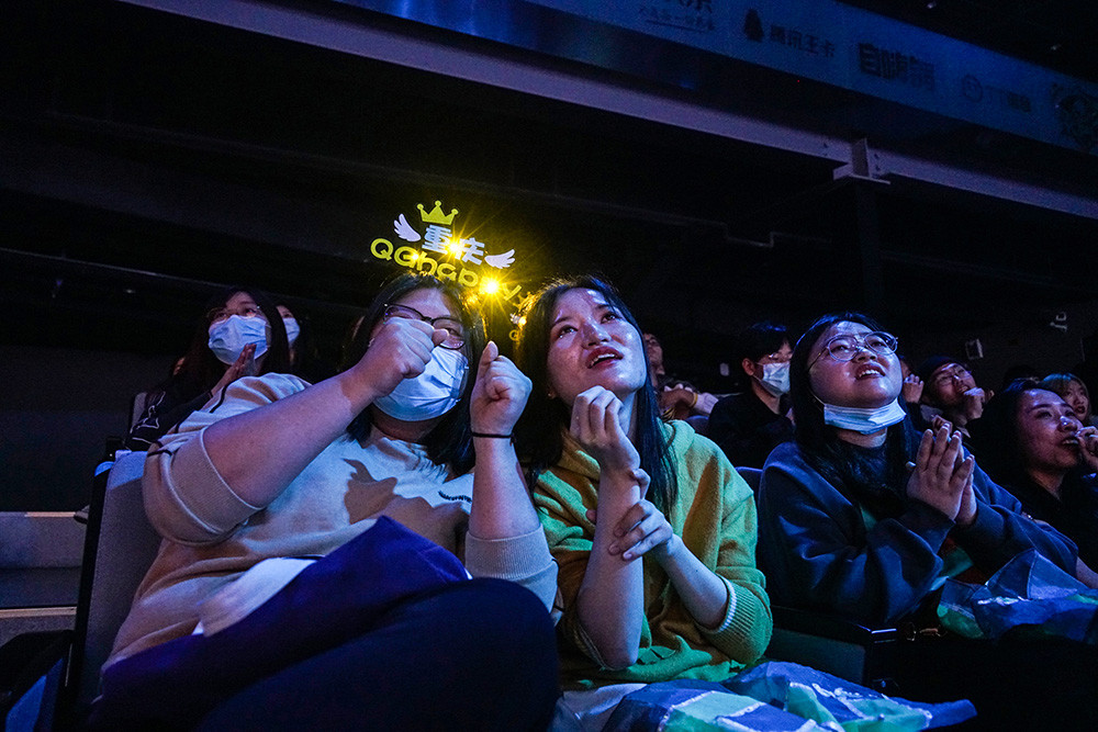 峡谷里的荣耀与忧伤：电竞少年之青春残酷物语