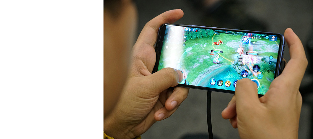 峡谷里的荣耀与忧伤：电竞少年之青春残酷物语