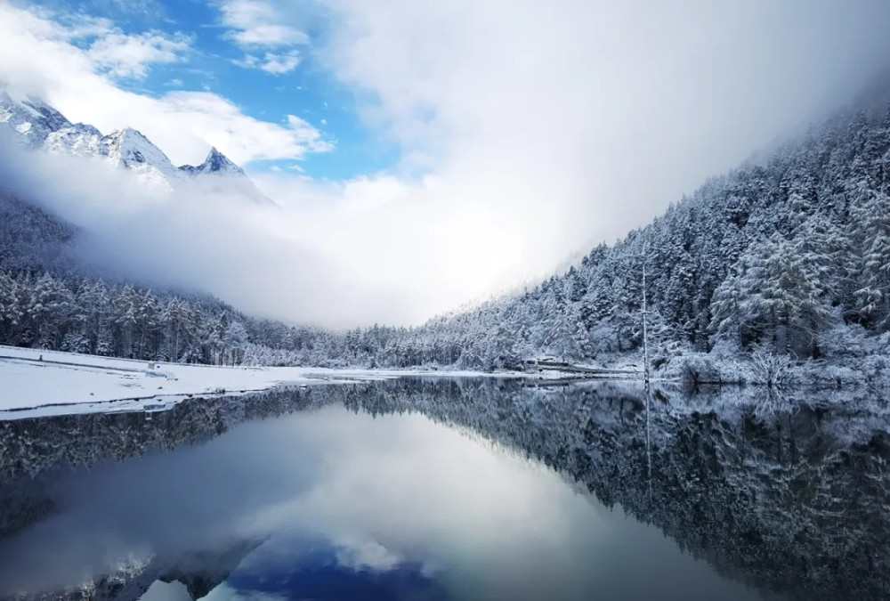 那么,毕棚沟的雪景你想和谁同看呢?