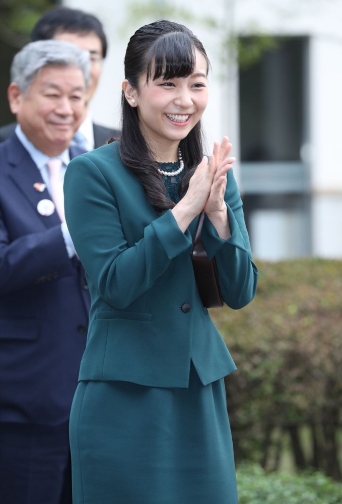 日本王室公主秋筱宫佳子:优雅又亮眼,宅男心中的高颜值皇家女神