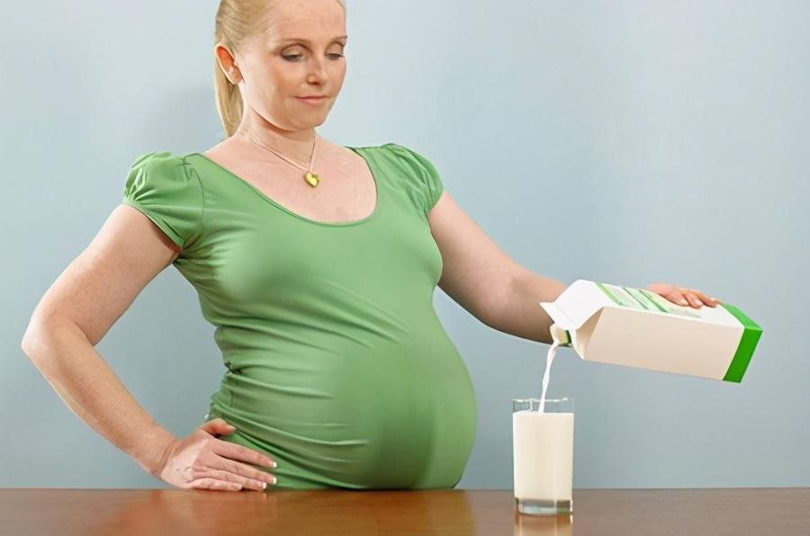 孕妇到孕晚期常常腿抽筋,孕妈妈需知道原因,预防和缓解的方法