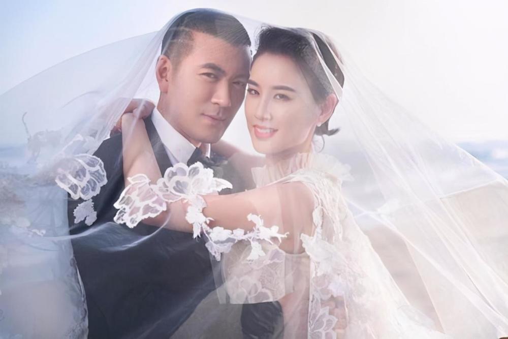 给父母拍婚纱照_父母拍婚纱照(3)