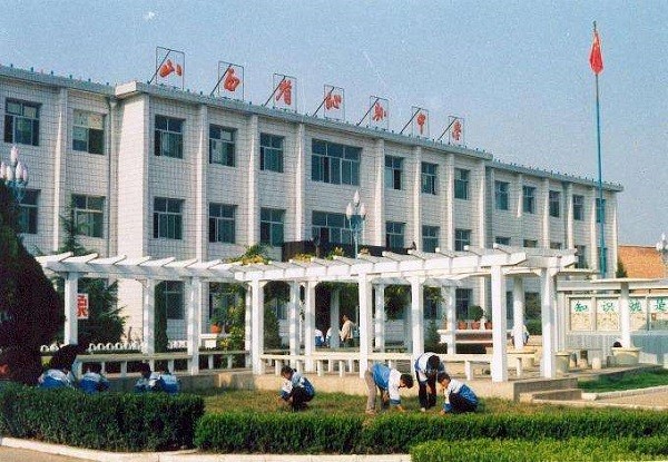 长治小学排名_长治上南街小学图片(2)
