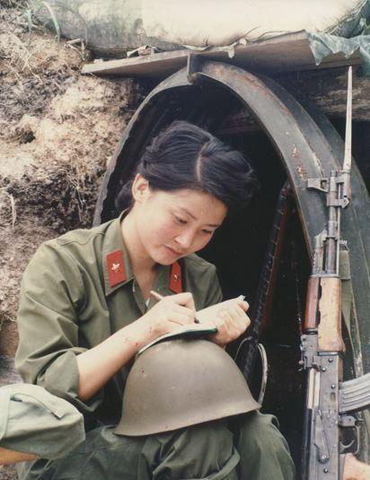 越战阵亡的首位女兵,越军到底对她做了什么,老兵说出真相!