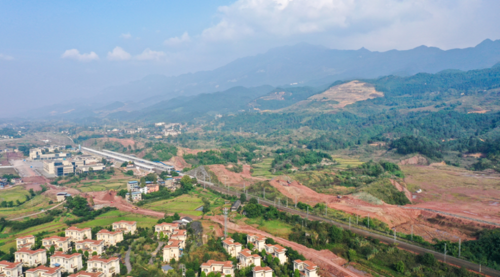 型物流基地和国家级煤炭储配基地——四川省广安市华蓥高兴货场项目