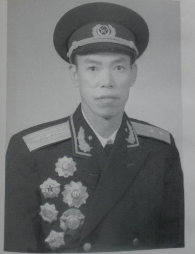 抗美援朝时:毛岸英提出一要求,梁兴初没有答应,后来他