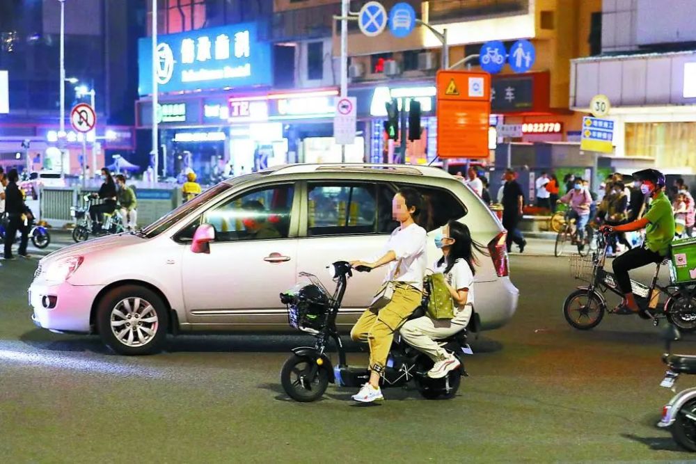 人均电动车_雅迪电动车(2)