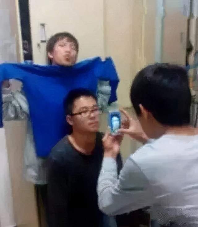 每日沙雕:财大学生体测完,个个财大气粗