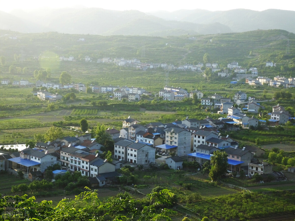 3个人口的宅基地_农村宅基地图片(2)