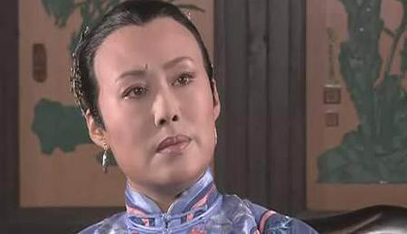 《大宅门》中二奶奶不认杨九红,不只是因为她的出身