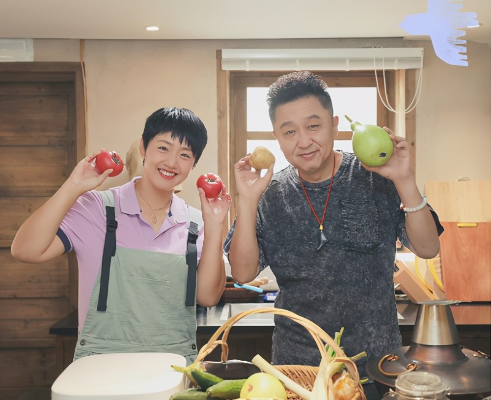 《幸福三重奏3》定档,官宣海报他们在c位,网友表示实至名归