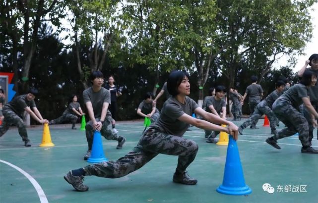 女战士如何提升体能训练成绩这个女兵连的训练方法值得一试