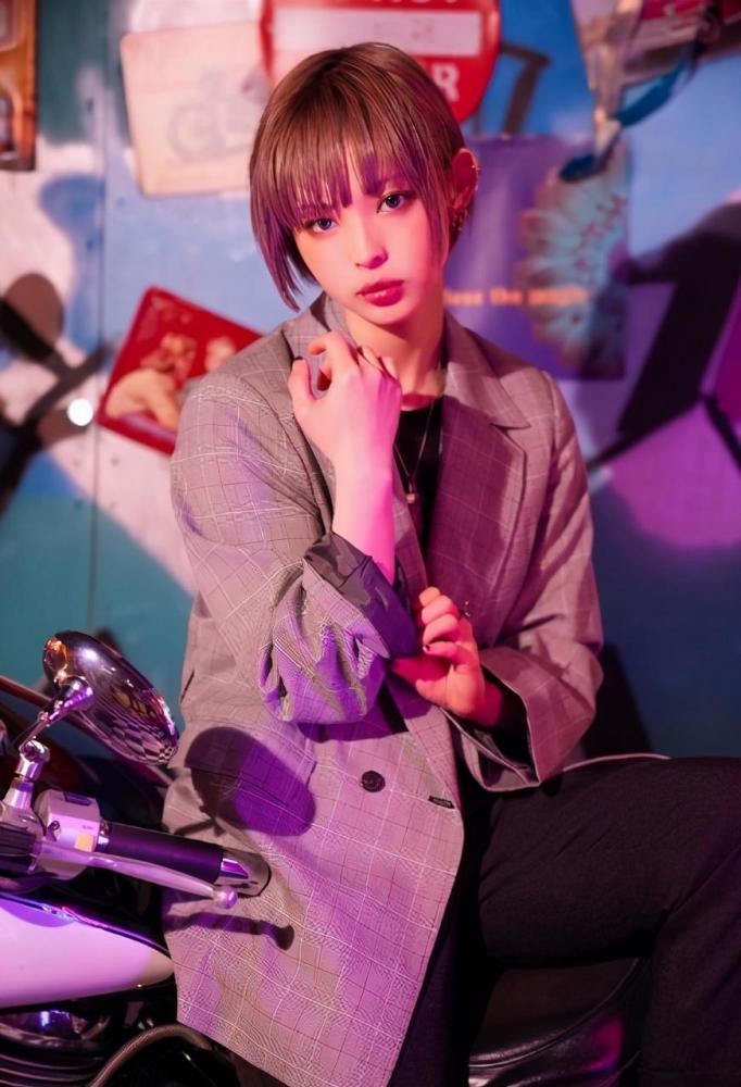 银河奥特曼s:玛娜的扮演者未婚先孕上推特热搜,机器人