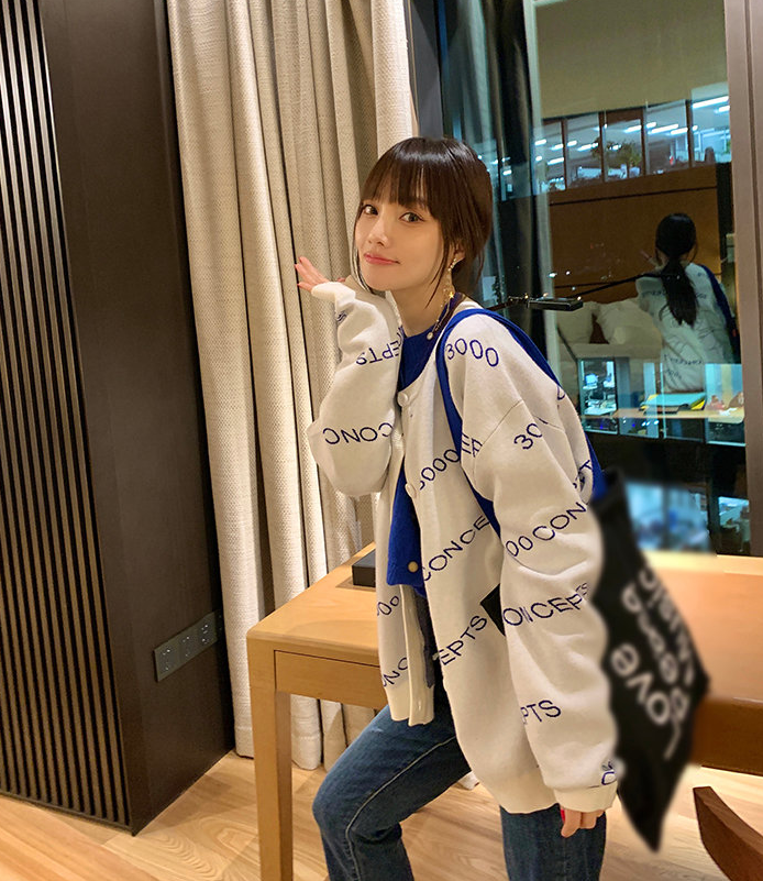 李小璐变第一主播?3小时销量5千万,萝莉妆齐刘海哪像39岁