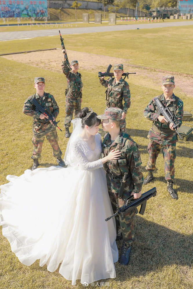 兵婚纱照_婚纱照风格