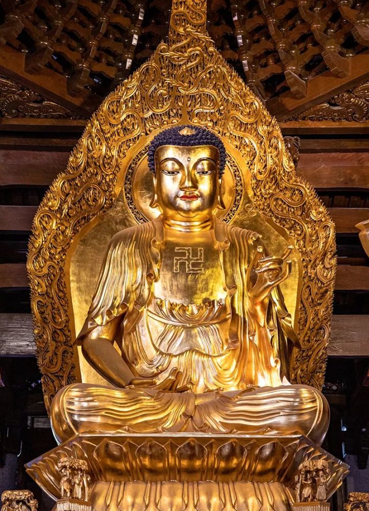 恭逢药师佛圣诞祈愿消灾延寿共成佛道