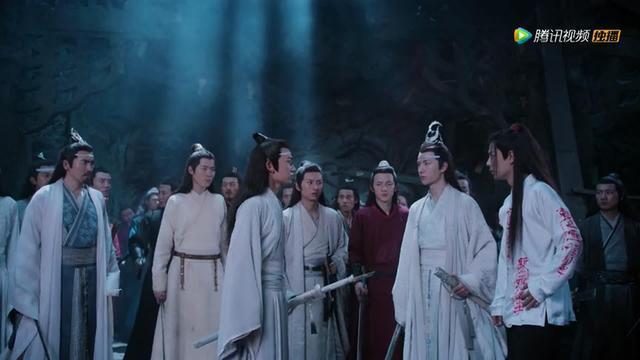 《陈情令》魏婴为蓝湛清理伤势,蓝启仁剑法卓越