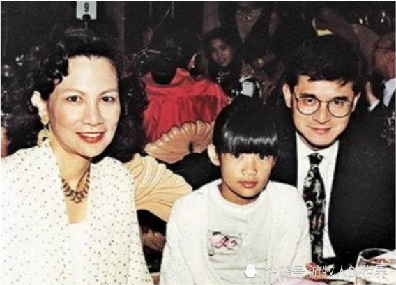 何晶洁:为罗康瑞生儿育女,他却恋朱玲玲30年,离婚后儿女争气