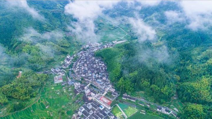 董团乡仙山村有多少人口_武鸣锣圩镇仙山村公章(3)