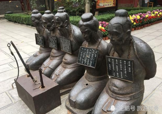 秦桧夫妇在景区"下跪"百年,后人终于忍不住发话了,网友:也能理解