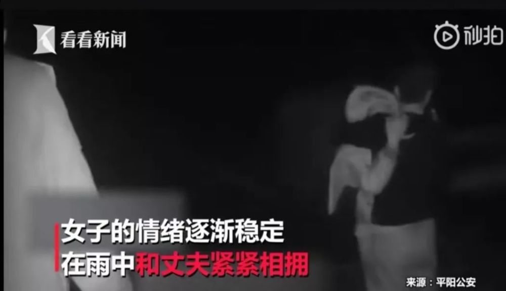 梦中泪落，却见人间温情——解析梦见自己没钱了哭，然后很多人都拿钱送给我的深层含义