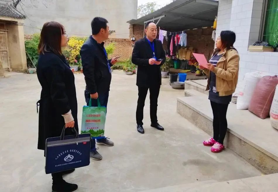 镇推进人口普查工作_人口普查工作照片(3)