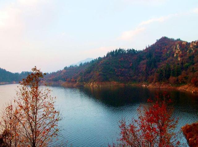 河南有座"小西湖",位于信阳,一年四季皆有美景