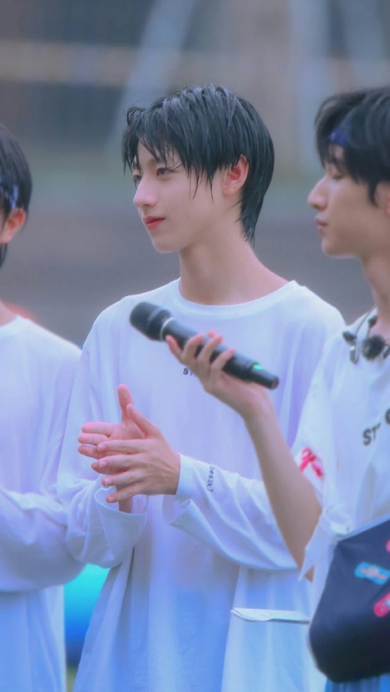 第十八期明星头像tf家族三代朱志鑫