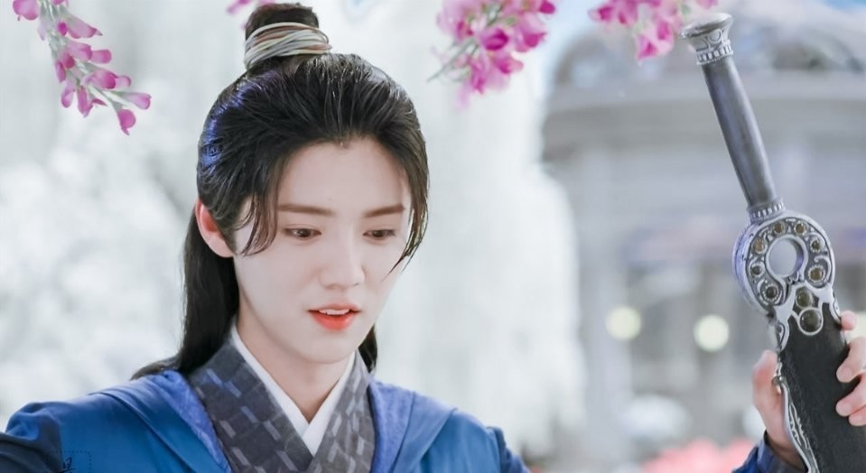 《天官赐福》将拍真人版!百万网友票选鹿晗谢怜,花城选角竞争激烈