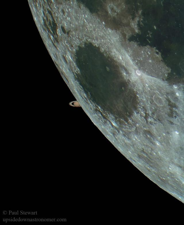 月亮后的土星