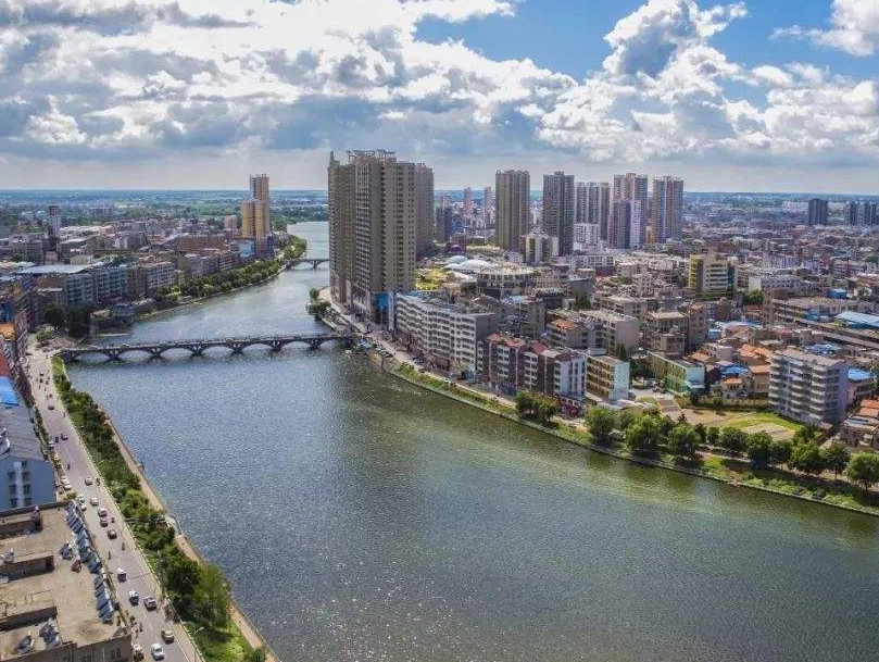 湖北省2020枣阳gdp_2020前三季度GDP前十强城市在湖北招生部分院校录取分整理