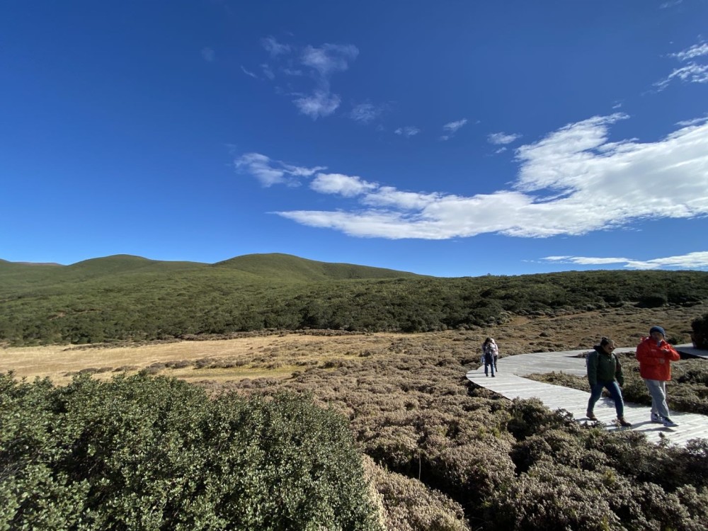 戏剧节五大云端剧场之一——位于四川省凉山州昭觉县境内的谷克德景区