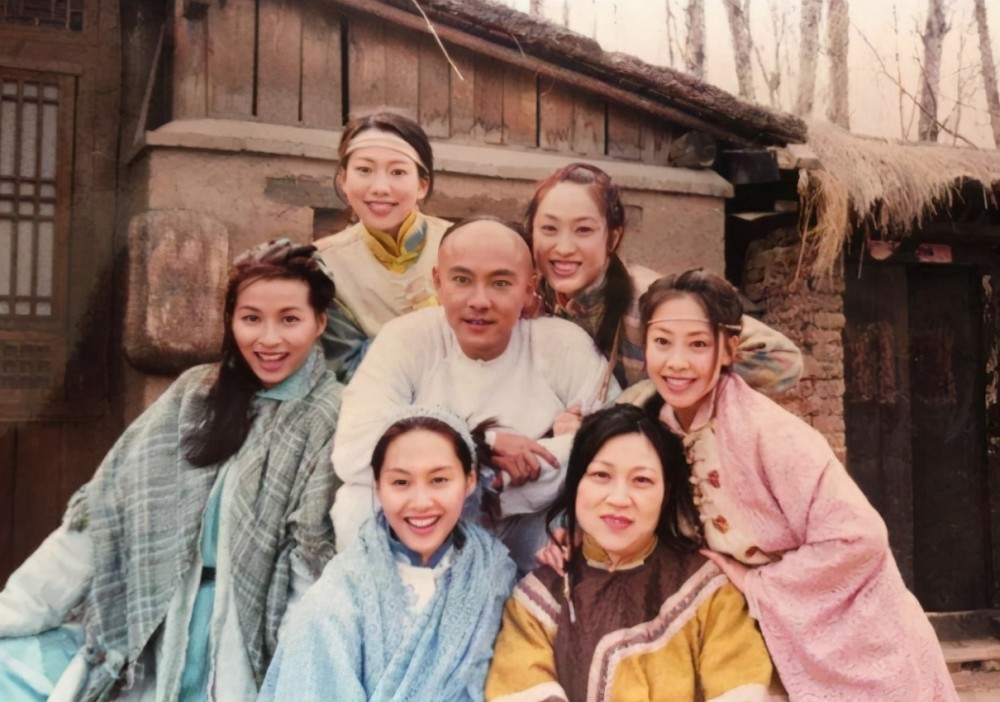 新《鹿鼎记》7位老婆一张脸,看看陈小春版,不是绝色却各有风情