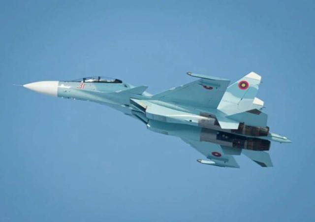 亚美尼亚苏-30sm战斗机,由于俄罗斯卡脖子不卖先进空空导弹,实际