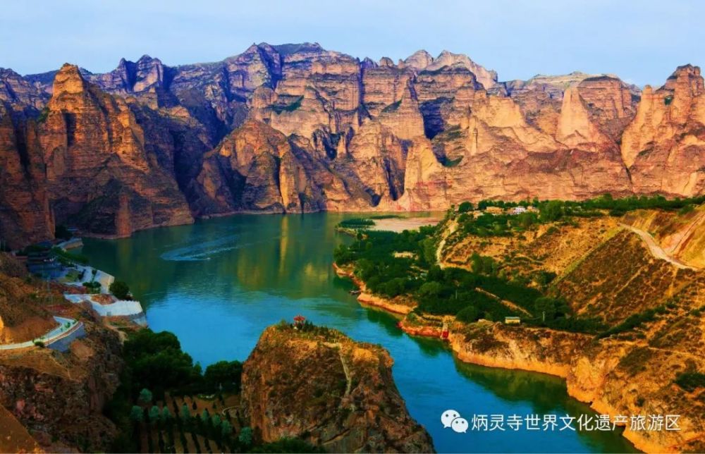 炳灵寺文化旅游景区位于甘肃省临夏州永靖县,这里是古生物的伊甸园