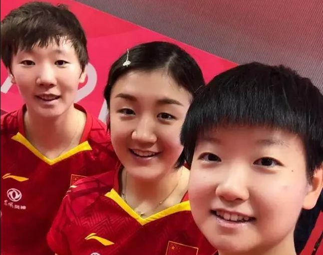 奥运冠军给陈梦,樊振东,马龙加油点赞!李晓霞真的是人生赢家啊