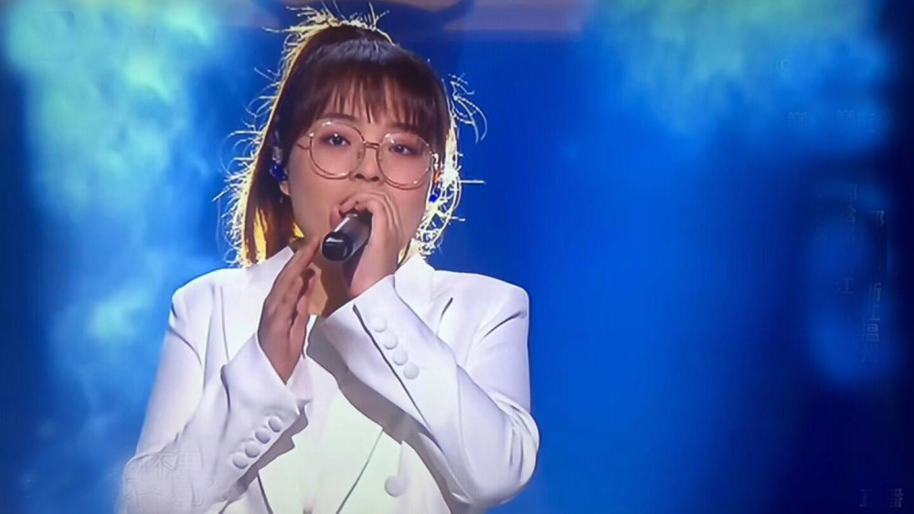 中国好声音2020年冠军单依纯!九季总冠军大pk:谁是最大赢家?