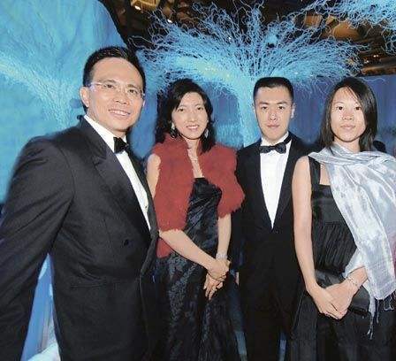 李泽钜接手2年,暗中赚取3千亿,王俪桥成为最大的赢家