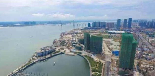 海南哪个镇人口最多_海南乐东黄流镇和东方八所镇人口哪个镇的人口比较多(3)