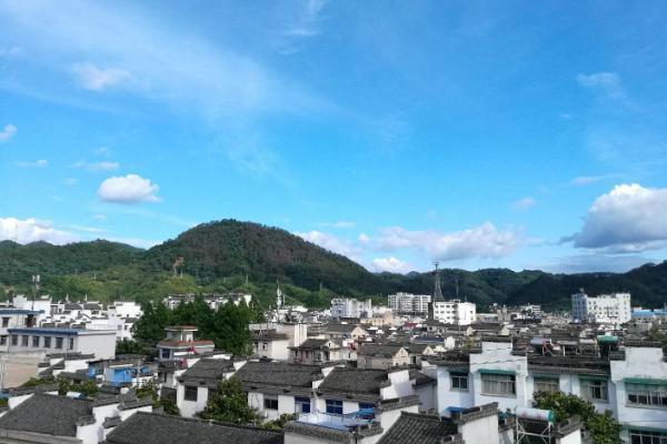 绩溪县城人口_安徽这个县厉害了,人口仅18万,四条高铁线都在此县交汇(3)