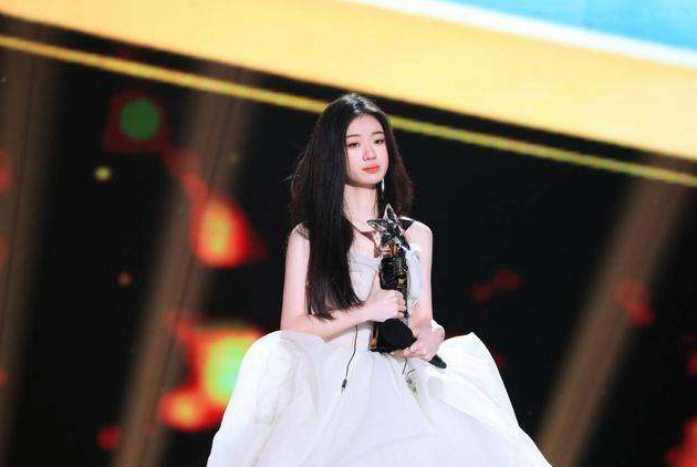 单依纯是凭什么获得 2020中国好声音 的总冠军的