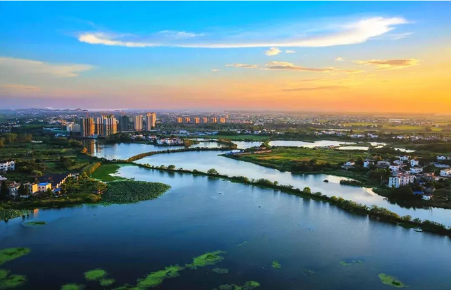 芜湖无为市gdp_观察 直面安徽 第二城 危机,芜湖该何去何从(3)