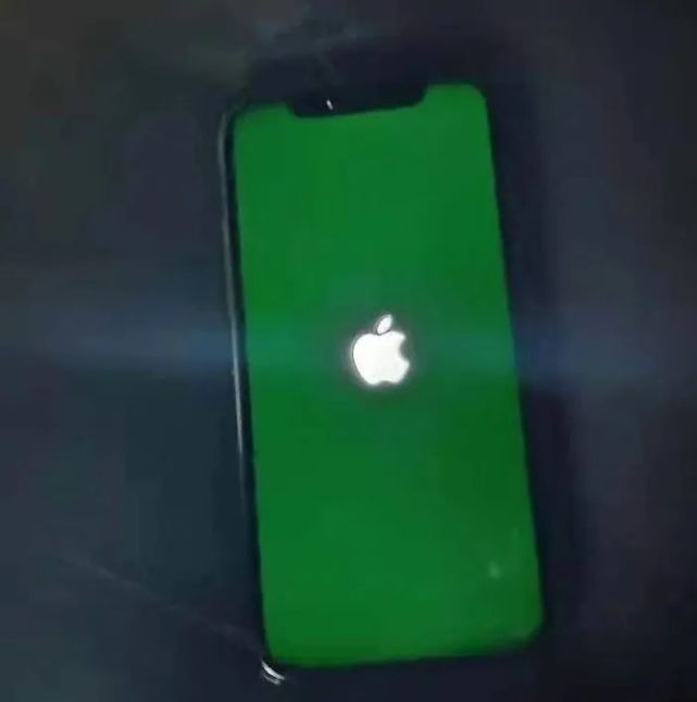苹果官方回应iphone12绿屏门事件
