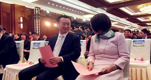 打工女王，一部免费观看的短剧，展现职场女性的奋斗历程，打工女王，职场女性的奋斗之路
