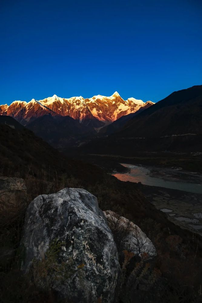【南迦巴瓦】带你看中国最美雪山～3至4月的绝景