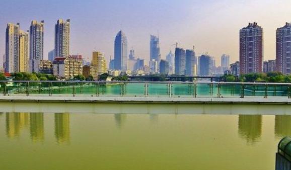 宜兴经济总量_宜兴经济开发区域图(3)