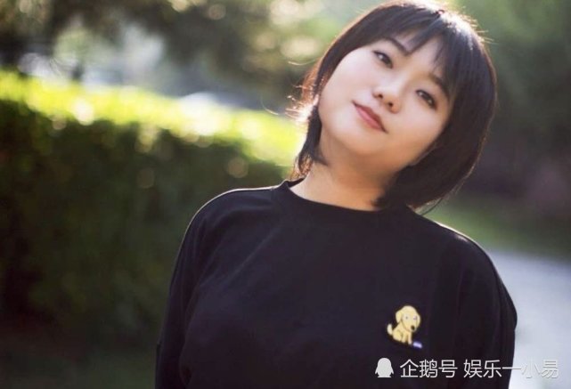李雪琴直播带货被点名,网友纷纷鸣不平:辛巴9.9燕窝事件呢?