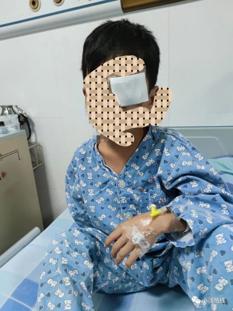一年级小学生被铅笔击中,险些失去眼球!