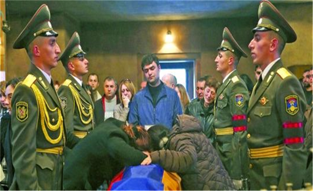 广州与俄罗斯的经济总量_俄罗斯经济分布图(2)