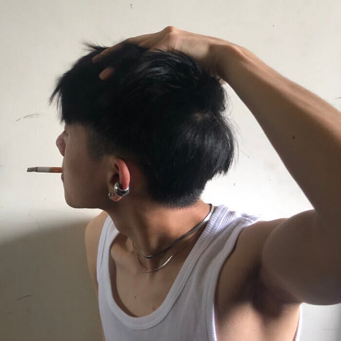 一看就老玩网的精神男头